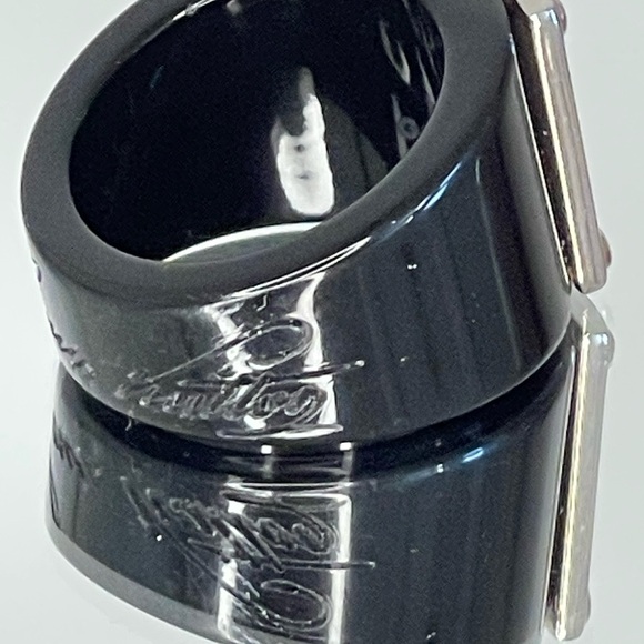 Louis Vuitton Berg Lock Me Silver Tone Ring Size 6 - Picture 5 of 9